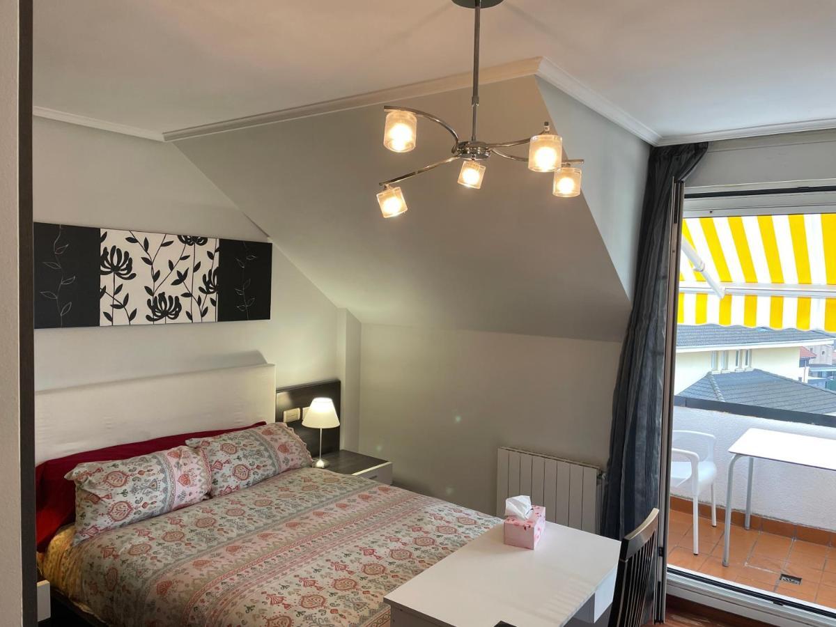 Habitaciones En Chalet Con Jardin Boo De Pielagos Exterior photo