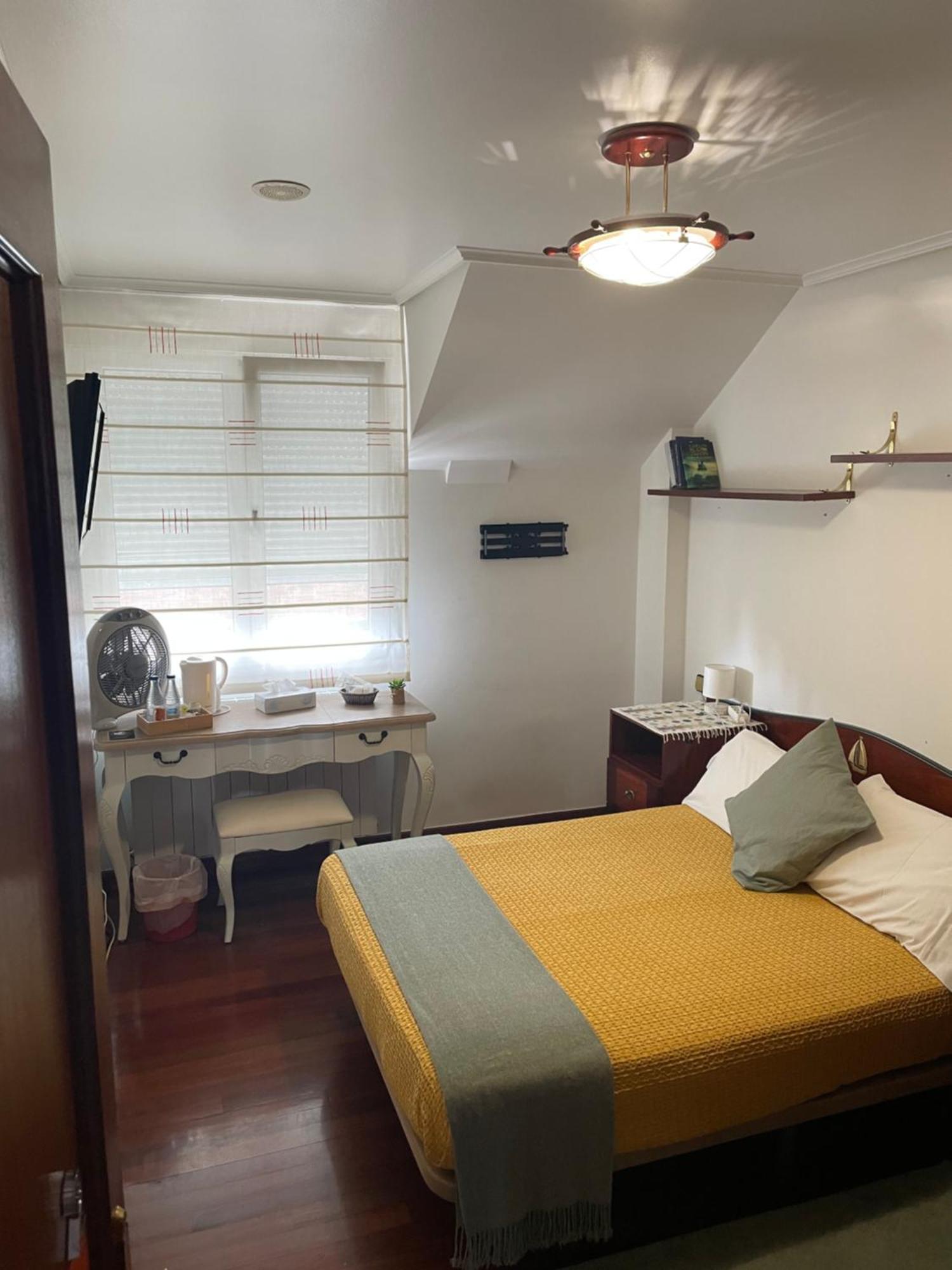 Habitaciones En Chalet Con Jardin Boo De Pielagos Exterior photo